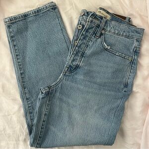 Madewell Light Blue High-Rise Balloon Straight Jeans